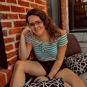 Meet your Posher, Allyson